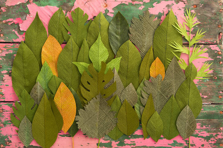 Бумажные листья