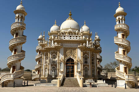 Mausoleum for Bahauddin Maqbara, Junagadhe