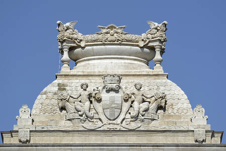 Atap Istana Longchamp di Marseille