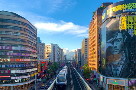 Overhead subway line in Taipei