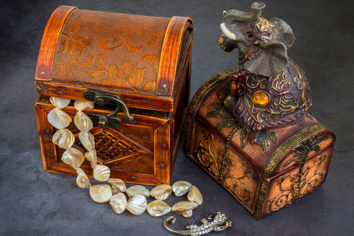 Vintage jewelry boxes and jewelry