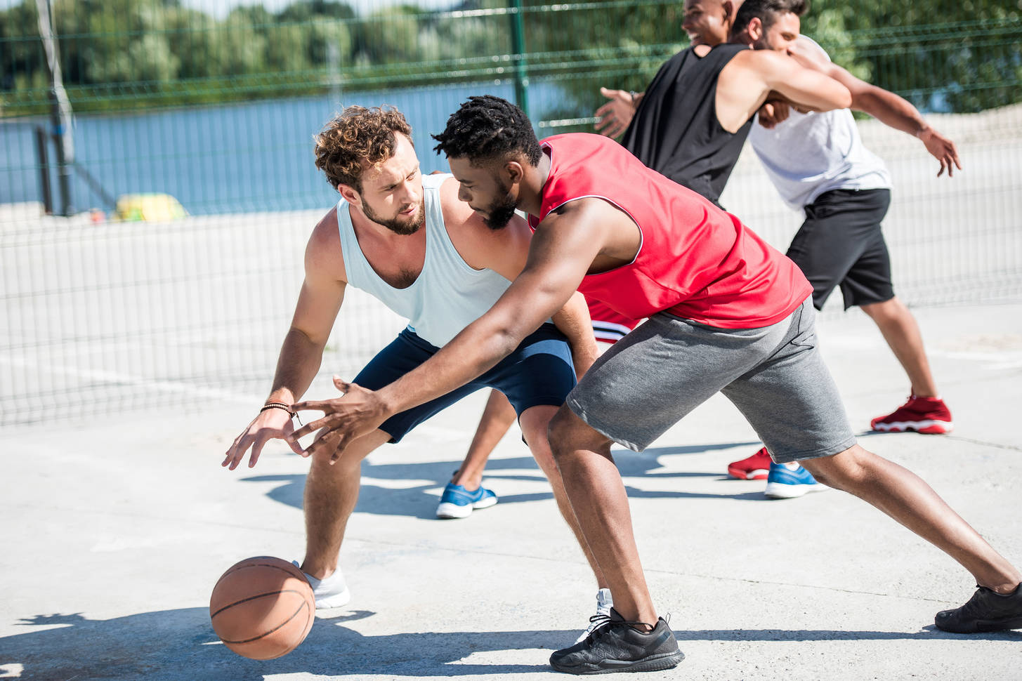 Men playing basketball Jigsaw Puzzle (Sport, Basketball) | Puzzle Garage