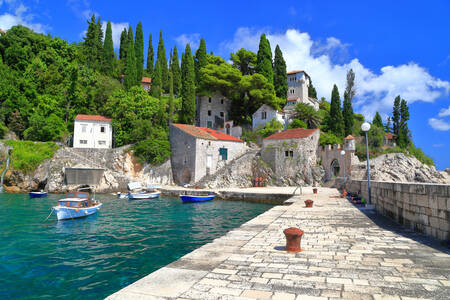 Trsteno kikötője, Horvátország