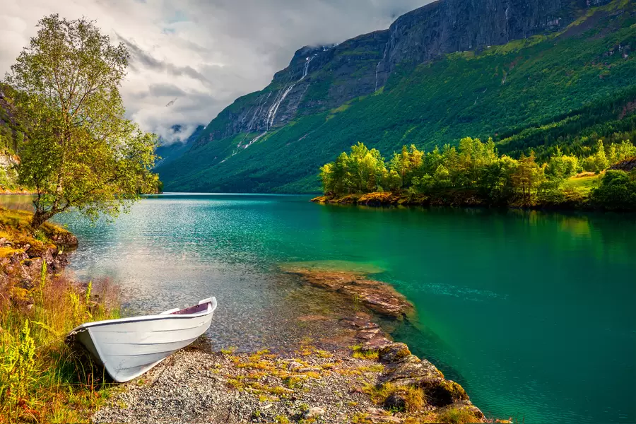 Danau Lovatnet