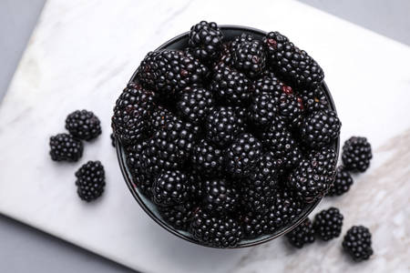 Blackberries in a bowl on the table