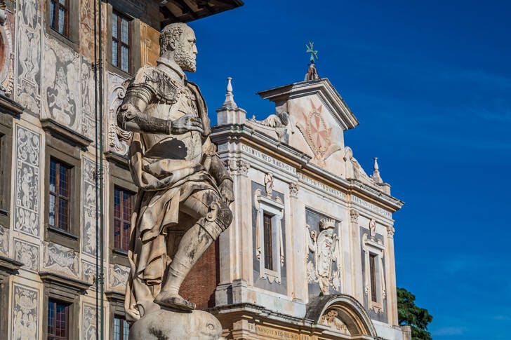 Sculpture d'un chevalier