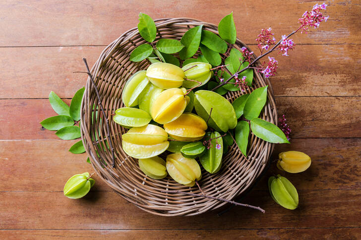 Carambola in a basket