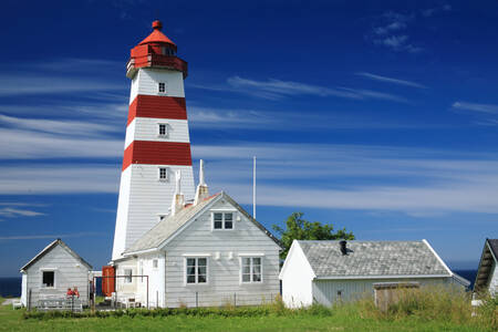 Alnes fyr på Godøy Island