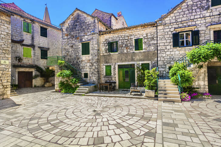 Škor Square in Stari Grad