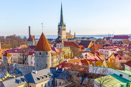 Letecký pohled na staré město Tallinnu
