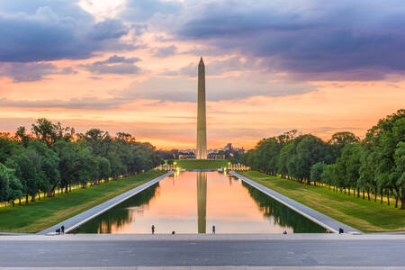 Widok na pomnik Waszyngtona