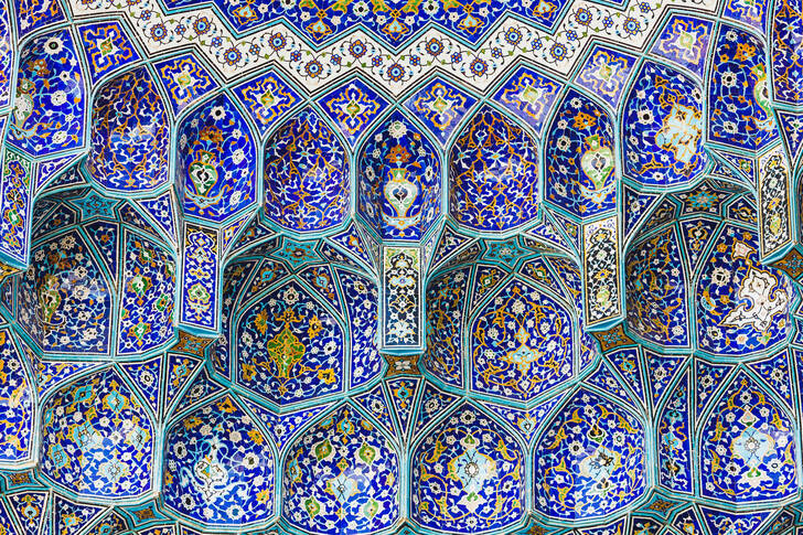 Mozaika przedstawia meczety