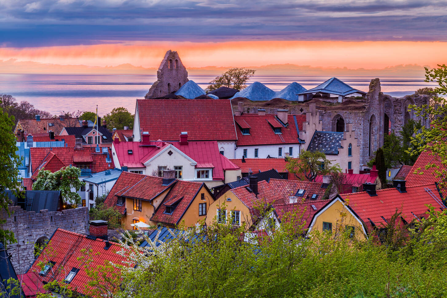 sunset-in-visby-jigsaw-puzzle-countries-sweden-puzzle-garage