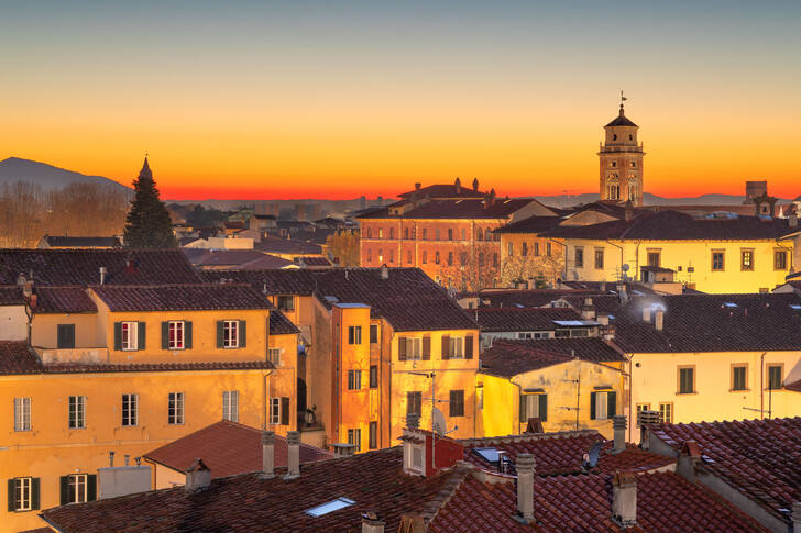 Sonnenuntergang in Pisa
