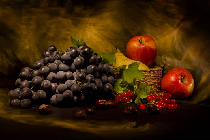 Grapes and apples