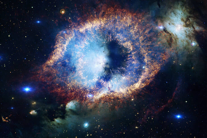 En klynge af stjerner i rummet