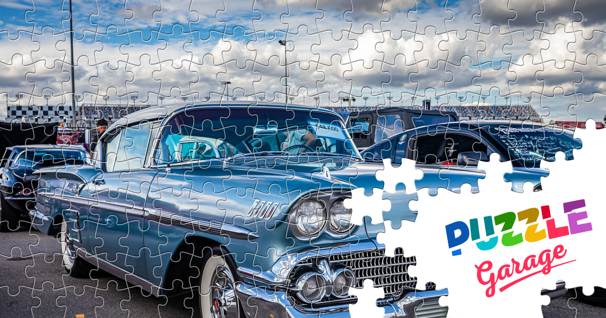 Retro car in a car showroom Jigsaw Puzzle (Technics, Auto) Puzzle Garage