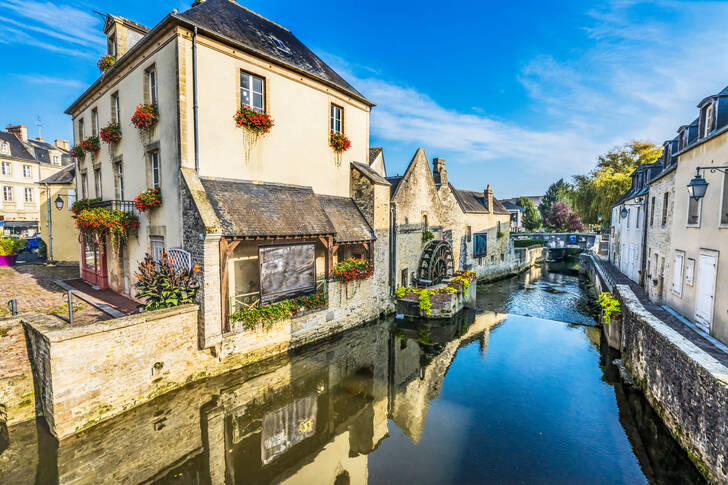 Fiume nella città di Bayeux