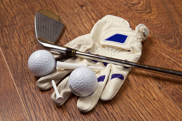 Golf equipment
