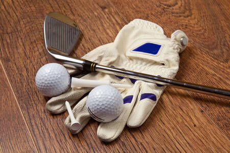 Golf equipment