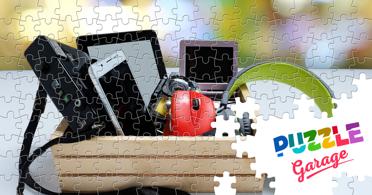 Various electronic gadgets Jigsaw Puzzle (Stuff, Electronics) Puzzle