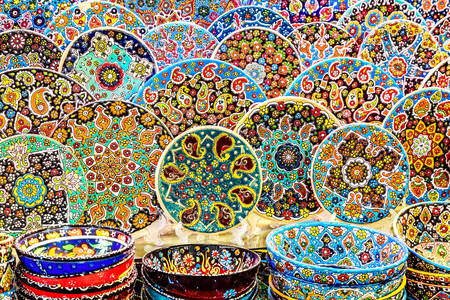 Παραδοσιακά αραβικά κεραμικά πιάτα