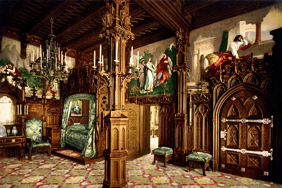 Dormitorio gótico del castillo de Neuschwanstein
