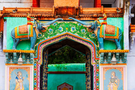 Wall murals in Garh Palace