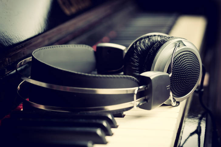 Headphones for piano