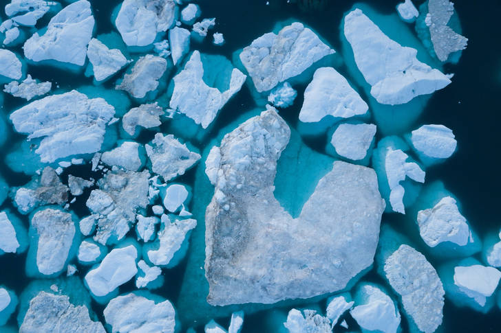 Buzdağlarının üstten görünümü
