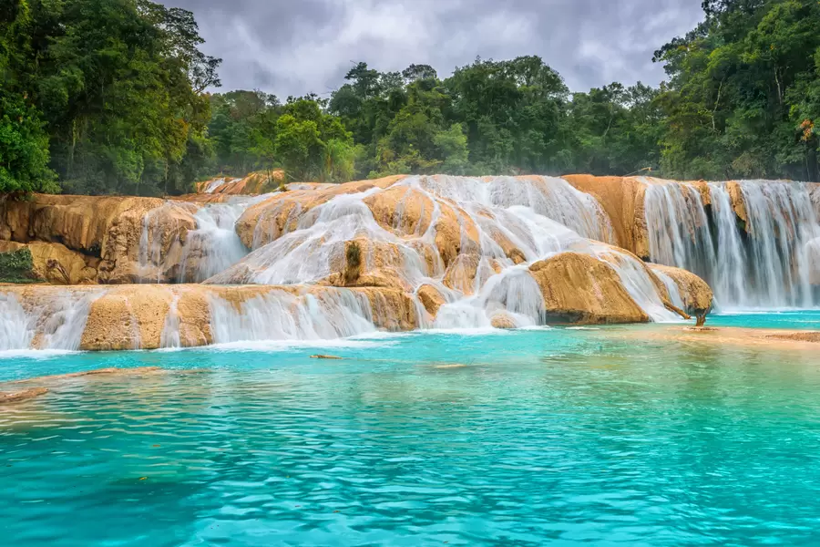 Utsikt over fossen Agua Azul