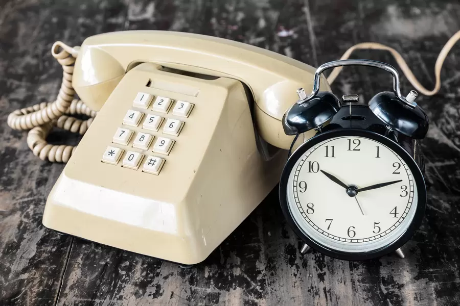 Retro telefon i sat