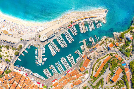 Top view of Cassis