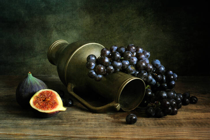 Grapes and an old jug
