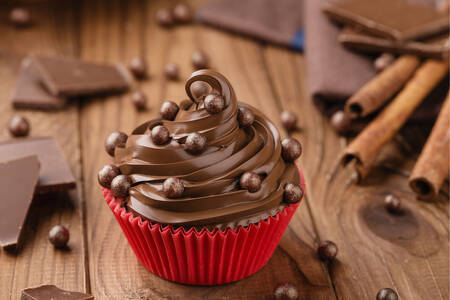 Cupcake with chocolate cream