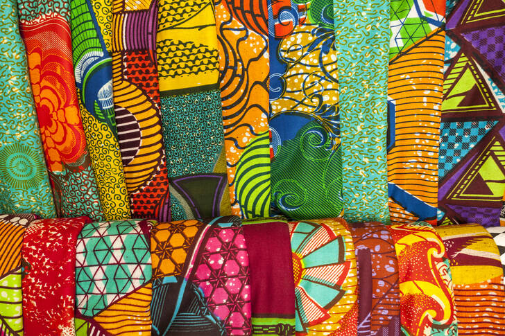 Africké tradiční tkaniny