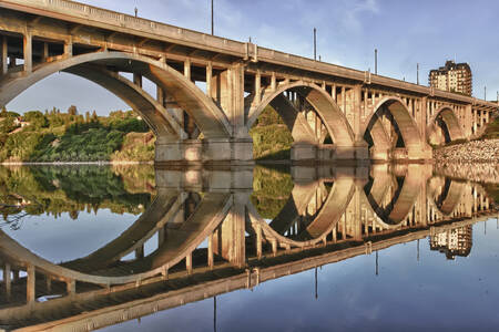 Saskatoon'daki Broadway Köprüsü