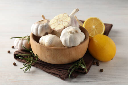 Garlic and lemons
