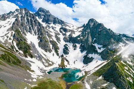 Jezero u planinama Kačkar