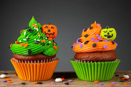 Halloweeni muffinid