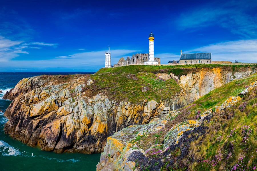 Faro de Pointe-Saint-Mathieu