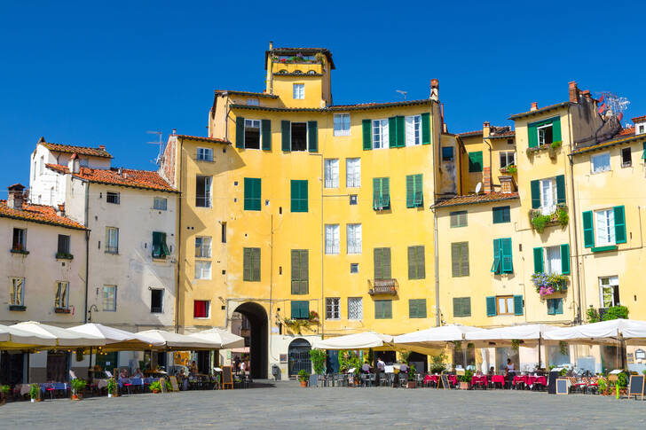 Amfiteátrum tér, Lucca