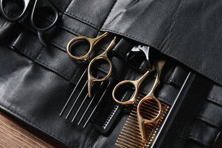 Hairdressing tools