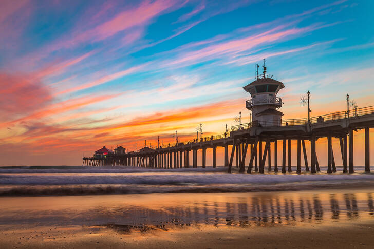 Naplemente a Huntington Beach mólónál