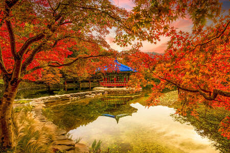Uhwajeon-Pavillon im Naejangsan-Nationalpark