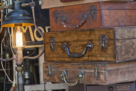 Kufry na bleším trhu