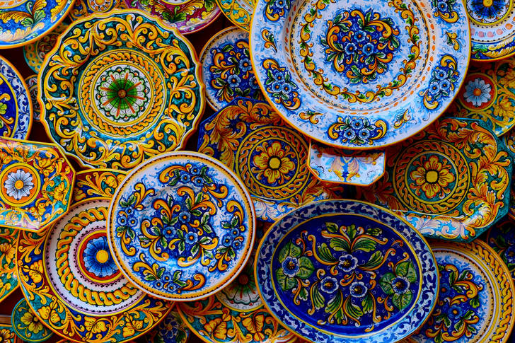 Sicilian pottery