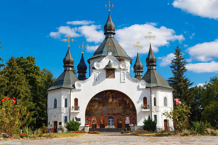 Monasterio de San Jorge en las tumbas cosacas