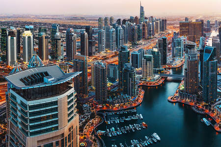 Wieczorny widok Dubaju