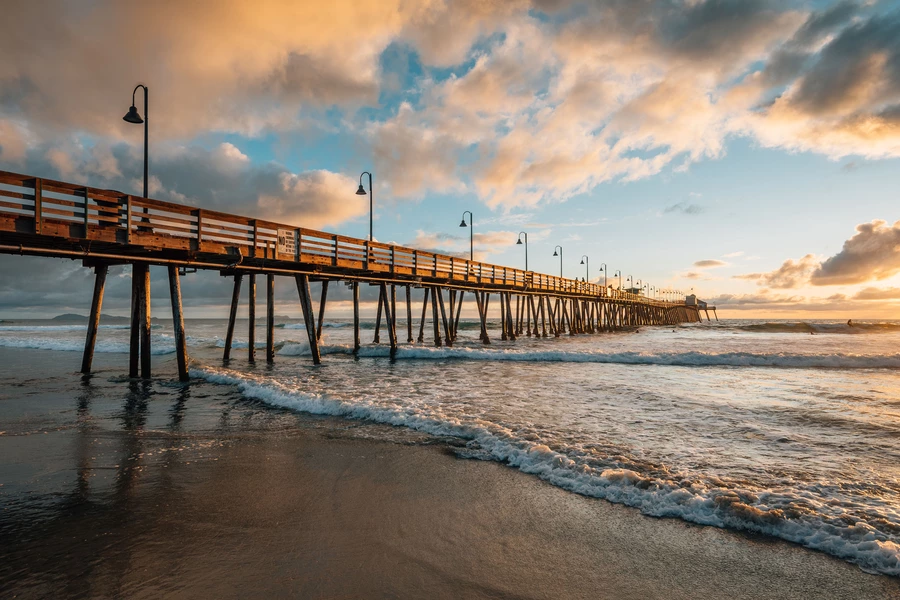 Houten pier van Imperial Beach